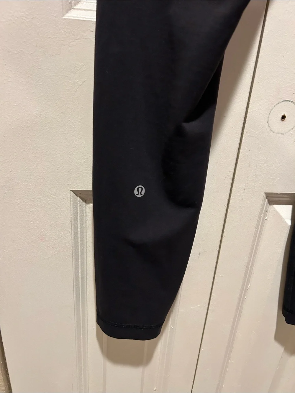 Lululemon Wunder Train High-Rise Tight 25” Black , size 8